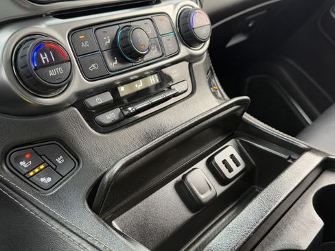 Used 2016 Chevrolet Tahoe LTZ image 17