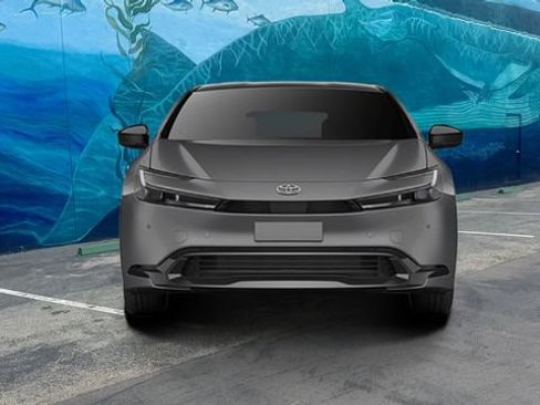 New 2027 Toyota Prius LE FWD image 2