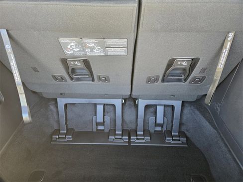 New 2026 Kia Carnival SX Prestige image 24