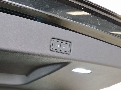 New 2025 Audi Q5 Prestige image 14