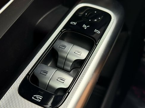 Used 2026 Mercedes-Benz GLC 300 4MATIC image 22