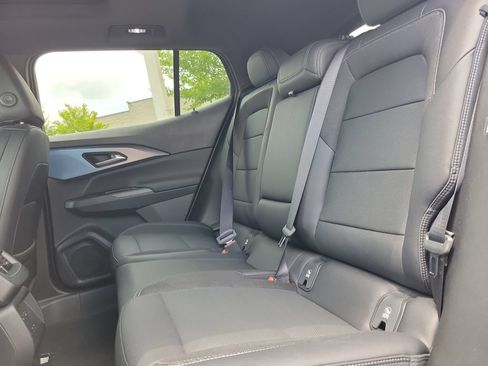 Used 2025 Chevrolet Equinox EV LT w/ Convenience Package II FWD image 10