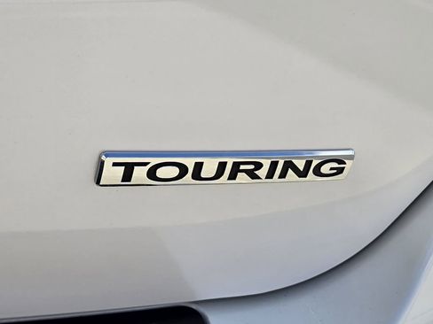 Certified 2024 Honda Odyssey Touring image 12