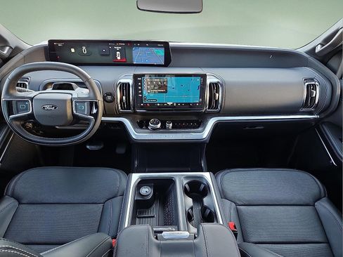 New 2025 Ford Expedition Platinum w/ Stealth Performance Package image 12