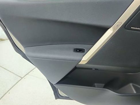 Used 2024 BMW iX xDrive50 w/ Premium Package image 32