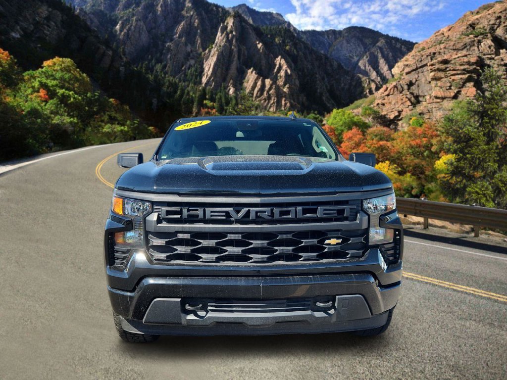 Used 2024 Chevrolet Silverado 1500 Custom AWD/4WD image 6