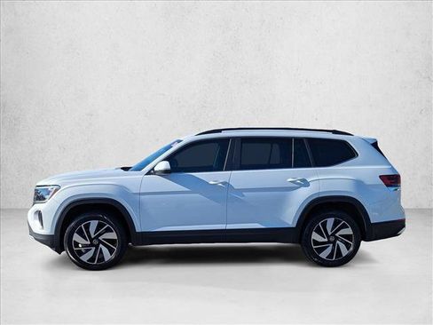 Used 2024 Volkswagen Atlas SE FWD image 8