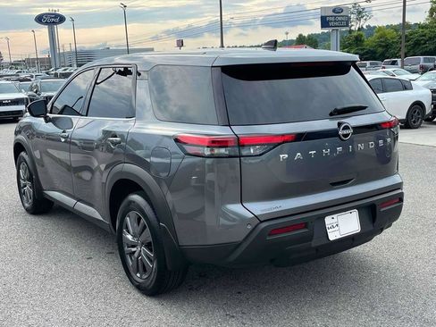 Used 2025 Nissan Pathfinder S FWD image 28