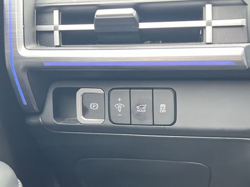 Certified 2024 Hyundai Santa Fe Limited FWD image 23