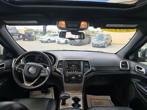 Used 2015 Jeep Grand Cherokee Limited image 16