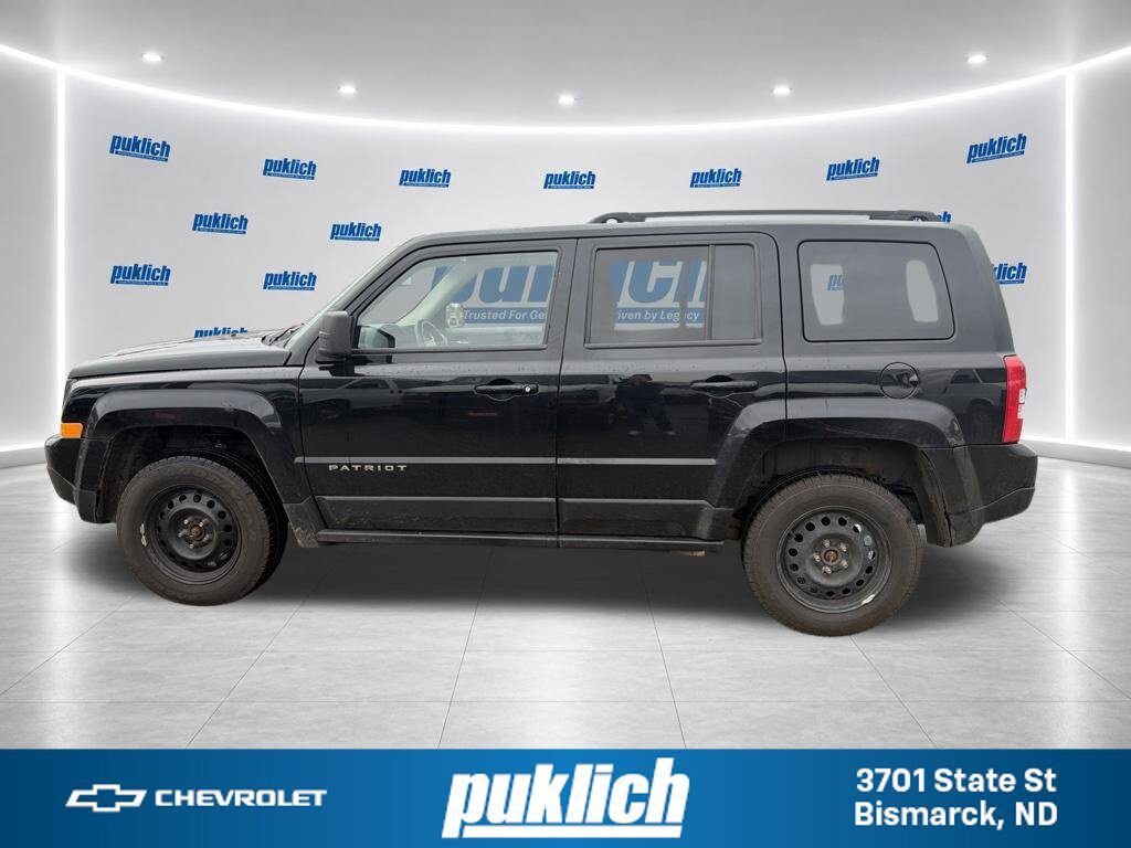 Used 2016 Jeep Patriot Sport w/ Power Value Group AWD/4WD image 4