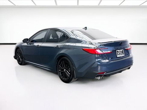 Used 2025 Toyota Camry SE w/ Multimedia Upgrade Package FWD image 6