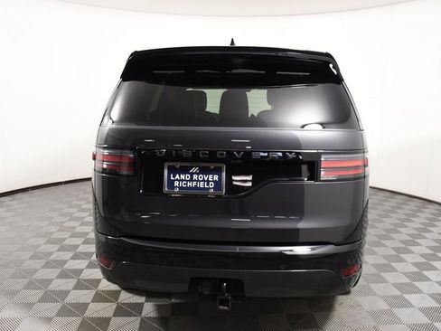 Used 2024 Land Rover Discovery Dynamic SE AWD/4WD image 5