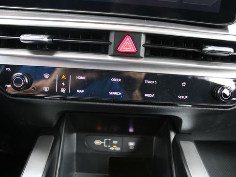 New 2026 Kia Sorento LX FWD image 36