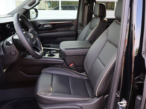 Used 2025 Chevrolet Tahoe Premier image 18