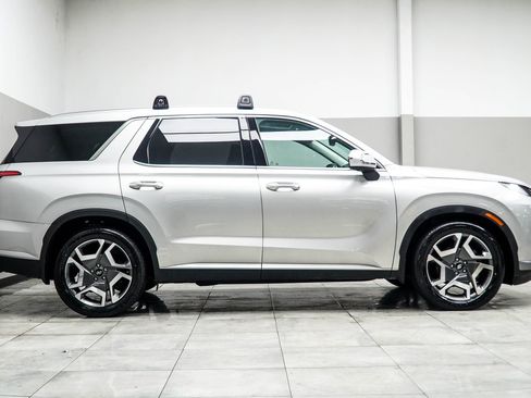 Used 2023 Hyundai Palisade SEL AWD/4WD image 7