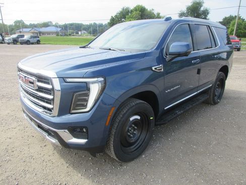 New 2026 GMC Yukon Elevation w/ Elevation Premium Package AWD/4WD image 9