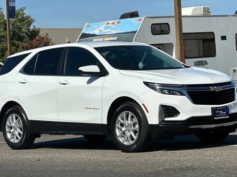 Used 2023 Chevrolet Equinox LT w/ Driver Convenience Package FWD image 10