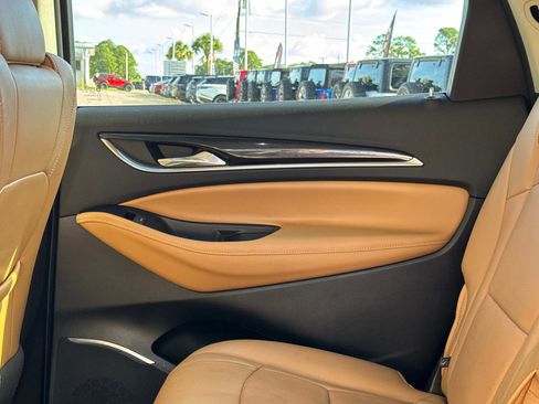 Used 2019 Buick Enclave Essence FWD image 15
