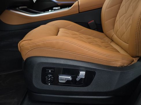 New 2026 BMW X5 xDrive50e w/ M Sport Package AWD/4WD image 28