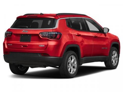 Used 2025 Jeep Compass Sport AWD/4WD image 2