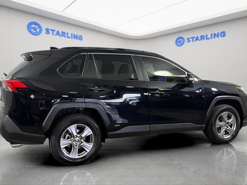Used 2025 Toyota RAV4 XLE AWD/4WD image 10