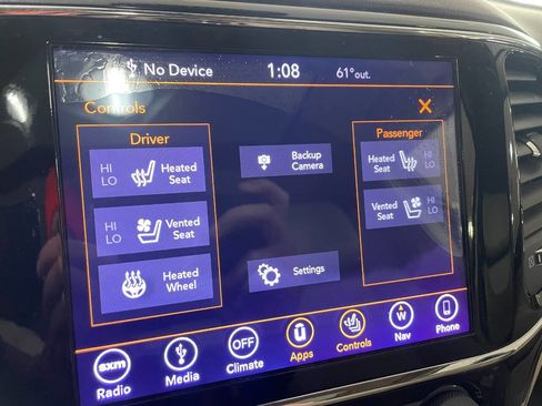 Used 2019 Jeep Grand Cherokee Overland image 39