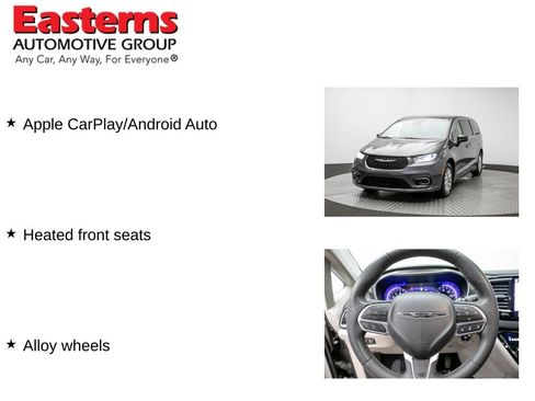 Used 2023 Chrysler Pacifica Touring-L FWD image 11