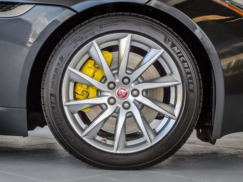 Used 2016 Jaguar F-TYPE Convertible RWD image 22