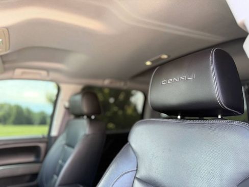 Used 2016 GMC Sierra 2500 Denali w/ Duramax Plus Package AWD/4WD image 13