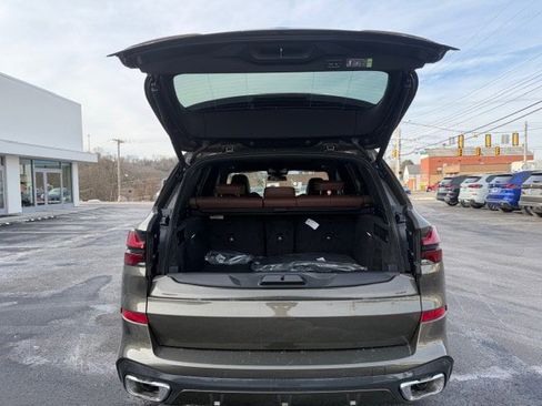 New 2026 BMW X5 xDrive50e w/ M Sport Package image 7
