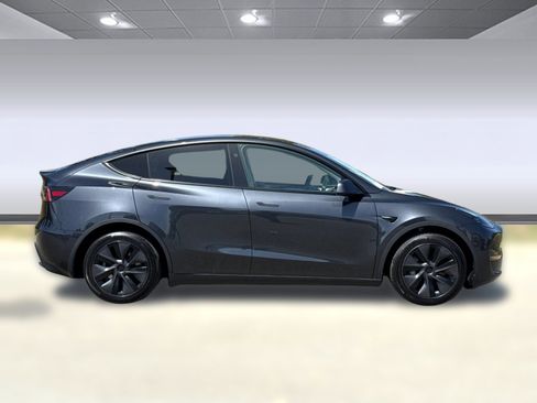 Used 2025 Tesla Model Y Long Range AWD/4WD image 7