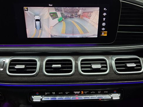 Used 2020 Mercedes-Benz GLS 450 4MATIC image 28