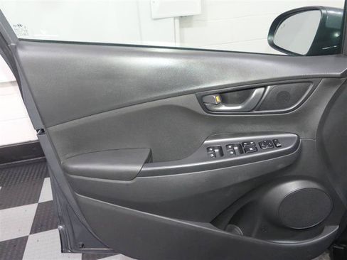 Used 2023 Hyundai Kona SEL FWD image 18