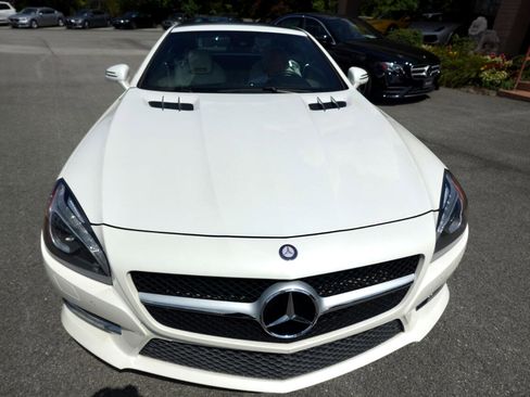Used 2014 Mercedes-Benz SL 550 w/ Sport Wheel Package image 6