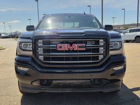 Used 2017 GMC Sierra 1500 SLT AWD/4WD image 2