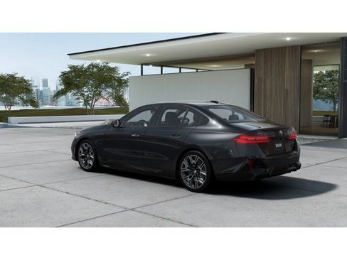New 2027 BMW 550e xDrive AWD/4WD image 2