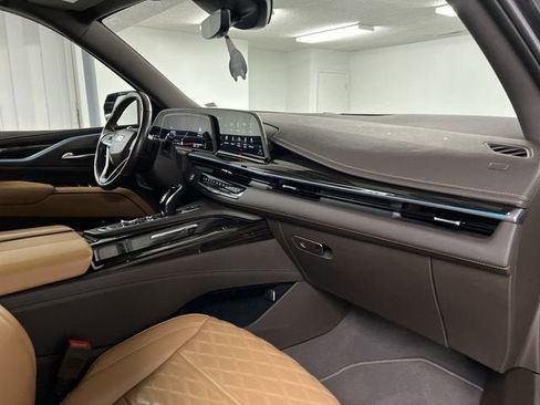 Certified 2023 Cadillac Escalade Sport w/ Touring Package image 30