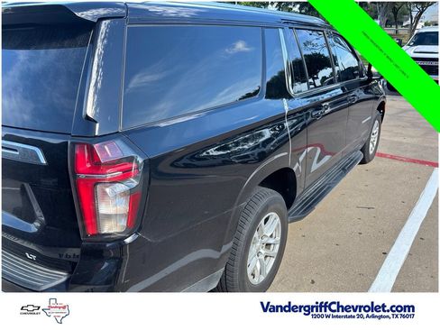 Used 2021 Chevrolet Suburban LT RWD image 7