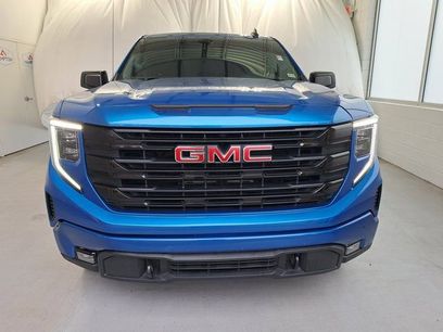 Used 2023 GMC Sierra 1500 Elevation