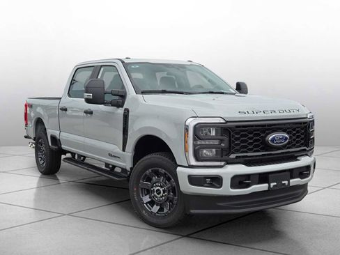 New 2026 Ford F250 XL w/ STX Appearance Package AWD/4WD image 2