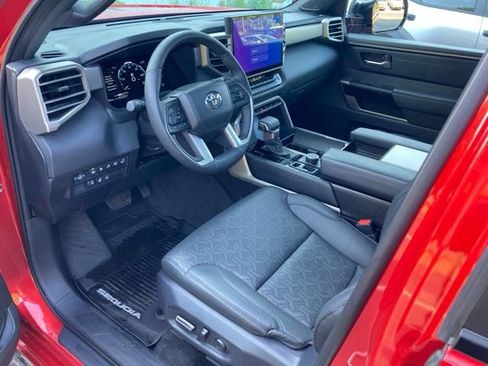 Used 2025 Toyota Sequoia Limited w/ Tow Technology Package AWD/4WD image 21