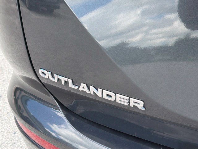 Used 2024 Mitsubishi Outlander SE FWD image 14