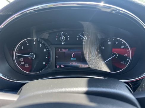 Used 2019 Buick Encore Sport Touring FWD image 10