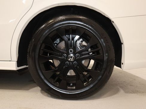 Used 2025 Honda Odyssey Sport-L image 32