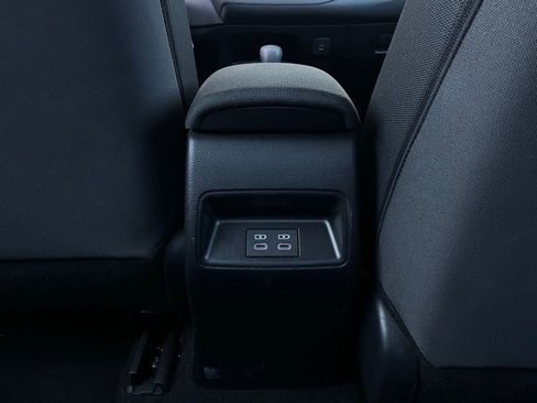 Used 2025 Toyota Corolla LE image 12