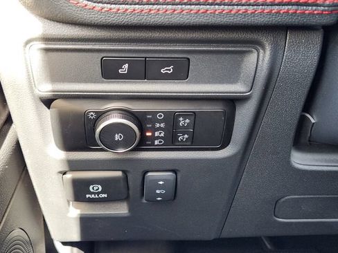 Used 2024 Ford Expedition Limited RWD image 23