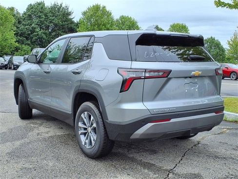 New 2026 Chevrolet Equinox LT w/ LPO, Floor Liner Package image 3