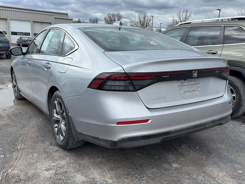 Used 2024 Honda Accord EX image 4