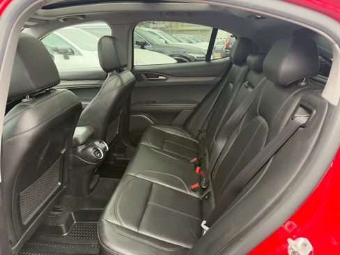 Used 2018 Alfa Romeo Stelvio Ti image 35